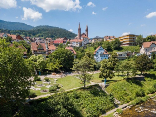 Forbach_Ortsansicht_mit_Murggarten_Fotograf_J__Gerstner1.jpg