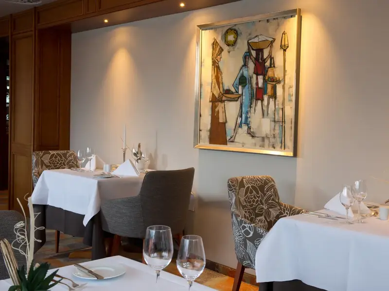 Restaurant11.webp
