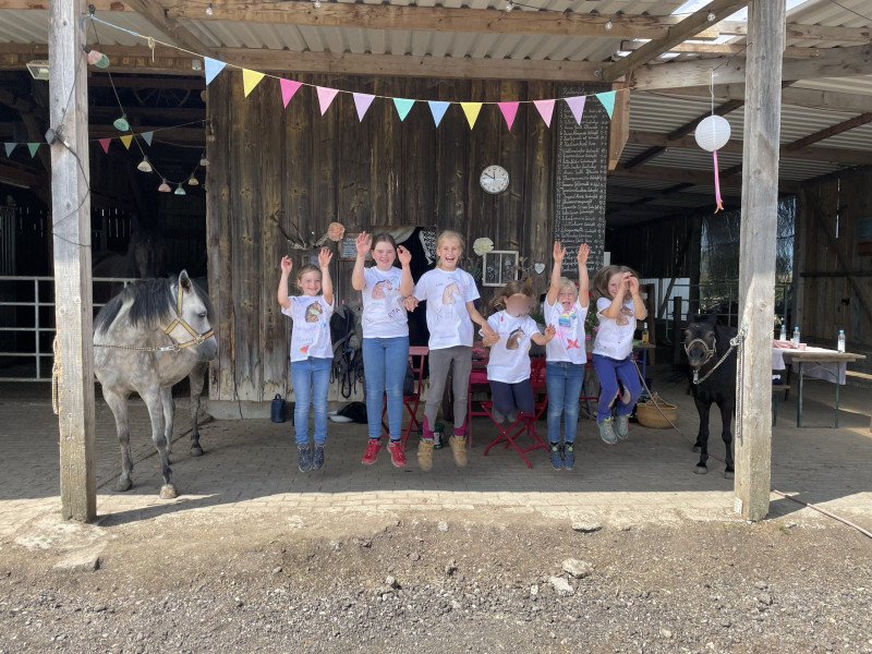 Kinderangebot_Ponyfreizeit.jpg