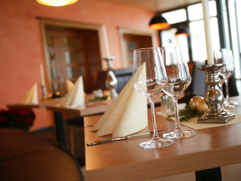 Restaurant4.jpg