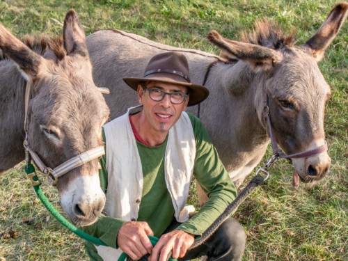 Eselwanderung und Kräuterführung